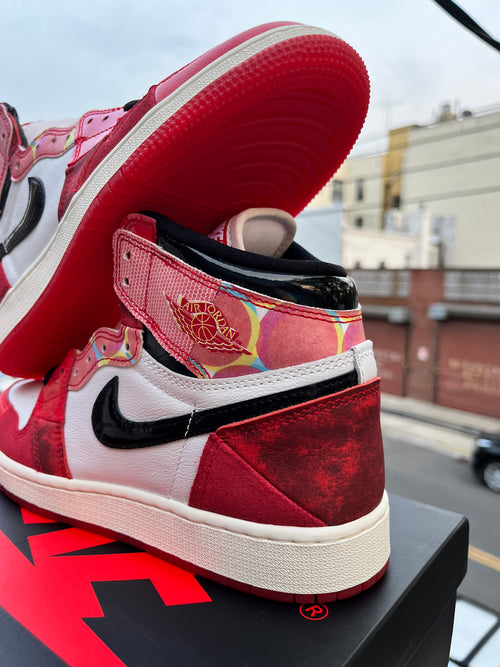 AIR JORDAN 1 X SPIDERMAN